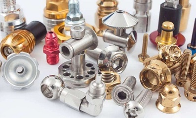 1万元开五金特色建材加盟的优劣分析