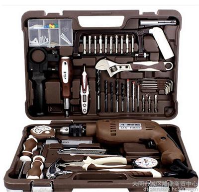 五金建材与电脑配件 大同市城区隆鼎商贸中心的多元化经营